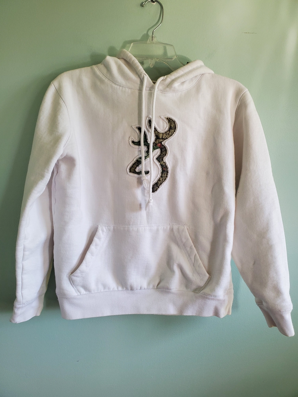 Browning White Men's Crewneck Sweatshirt with Camo Buckmark Patch